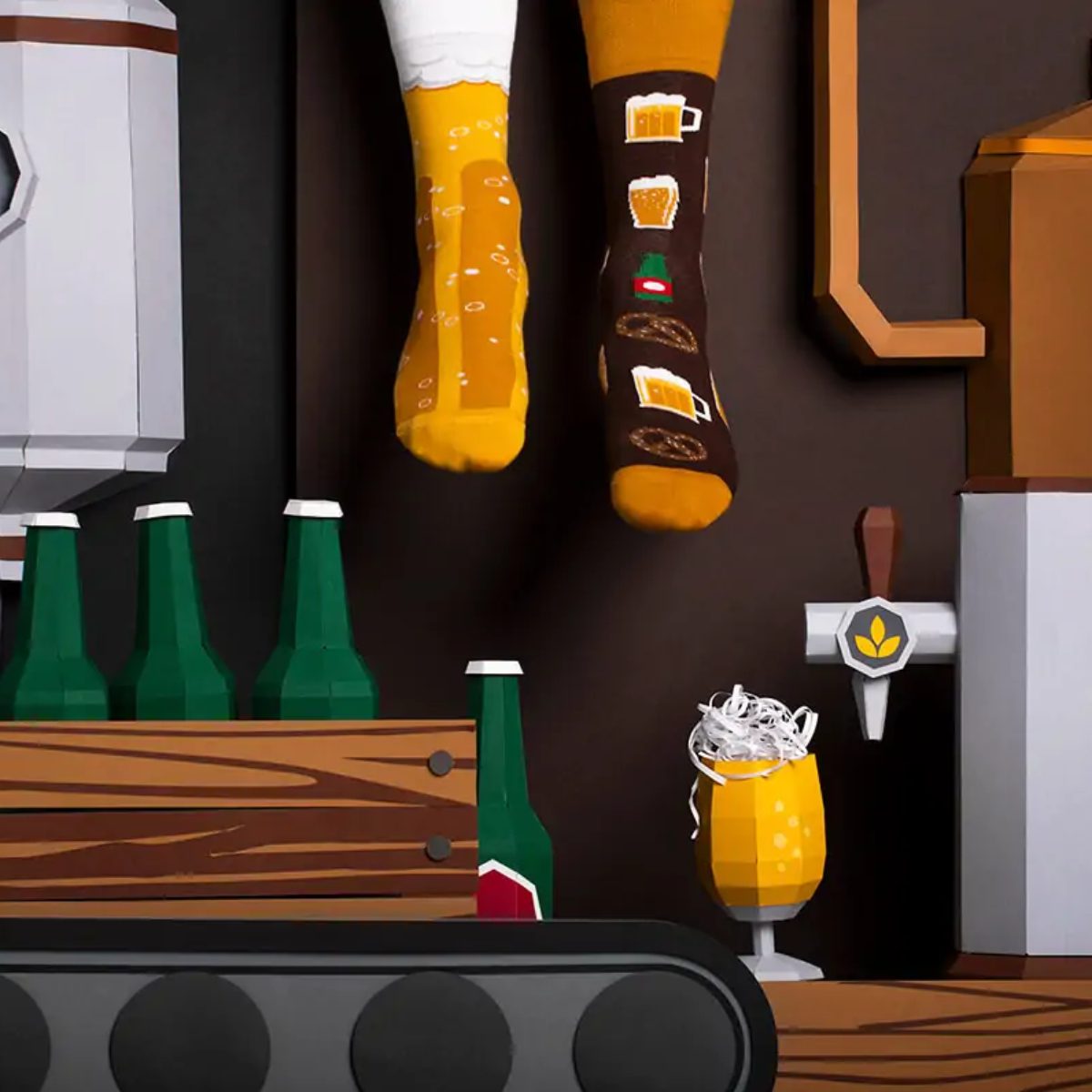 Alternative view of MANY MORNINGS aikuisten eriparisukat, Craft Beer