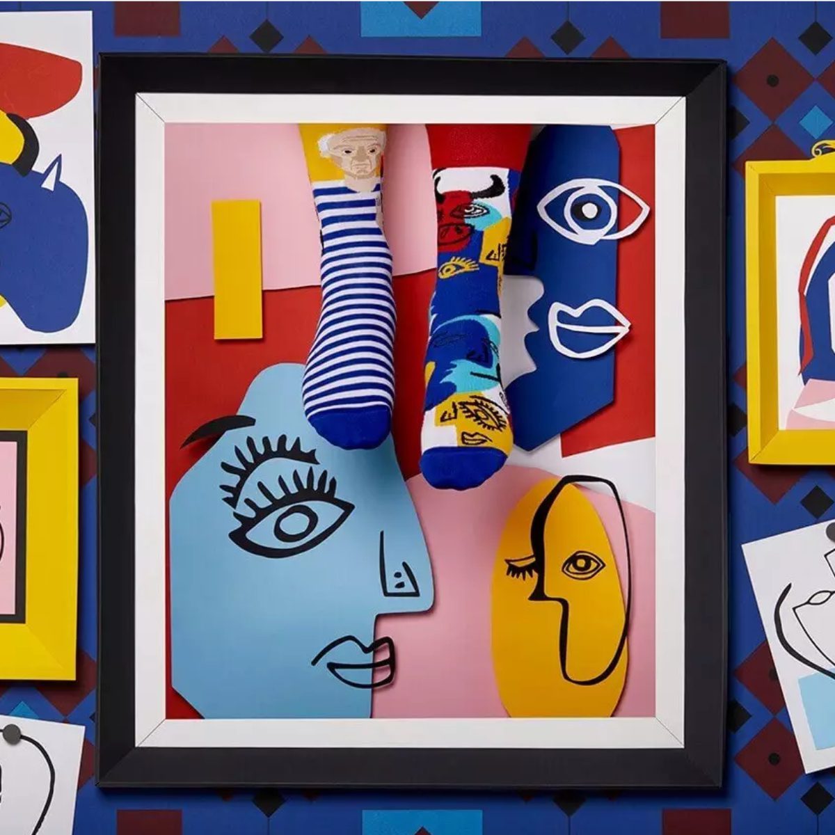 MANY MORNINGS aikuisten eriparisukat, Picassocks