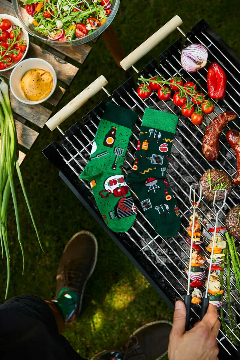 Alternative view of MANY MORININGS aikuisten ERIPARISUKAT, BBQ