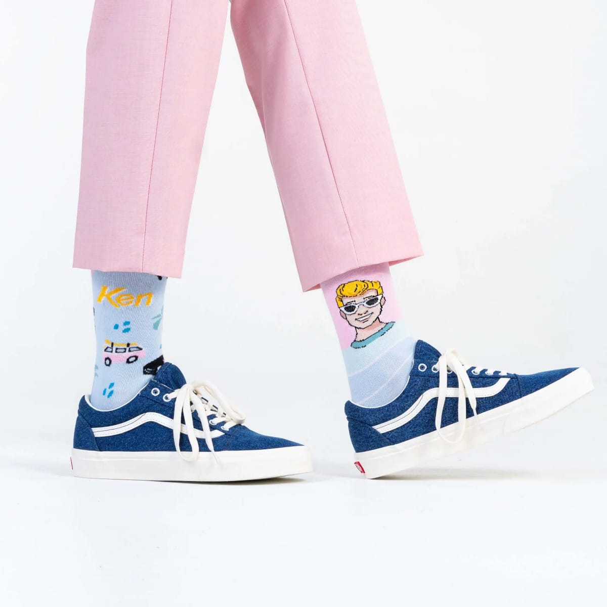 MANY MORNINGS aikuisten ERIPARISUKAT, Ken