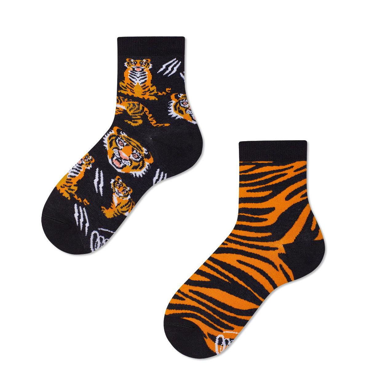 MANY MORNINGS lasten eriparisukat, Feet Of The Tiger