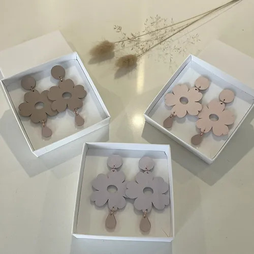 K O S K E M A T O N NUPPU korvakorut, Beige