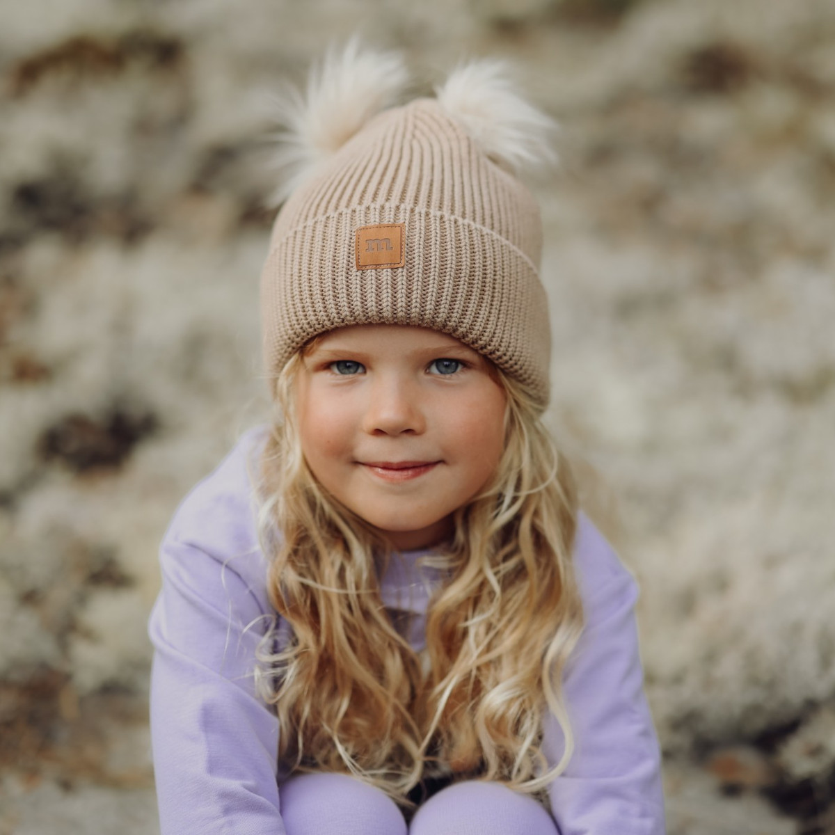 METSOLA COTTON KNIT DOUBLE FUR POM BEANIE puuvillapipo, Muddy Boots