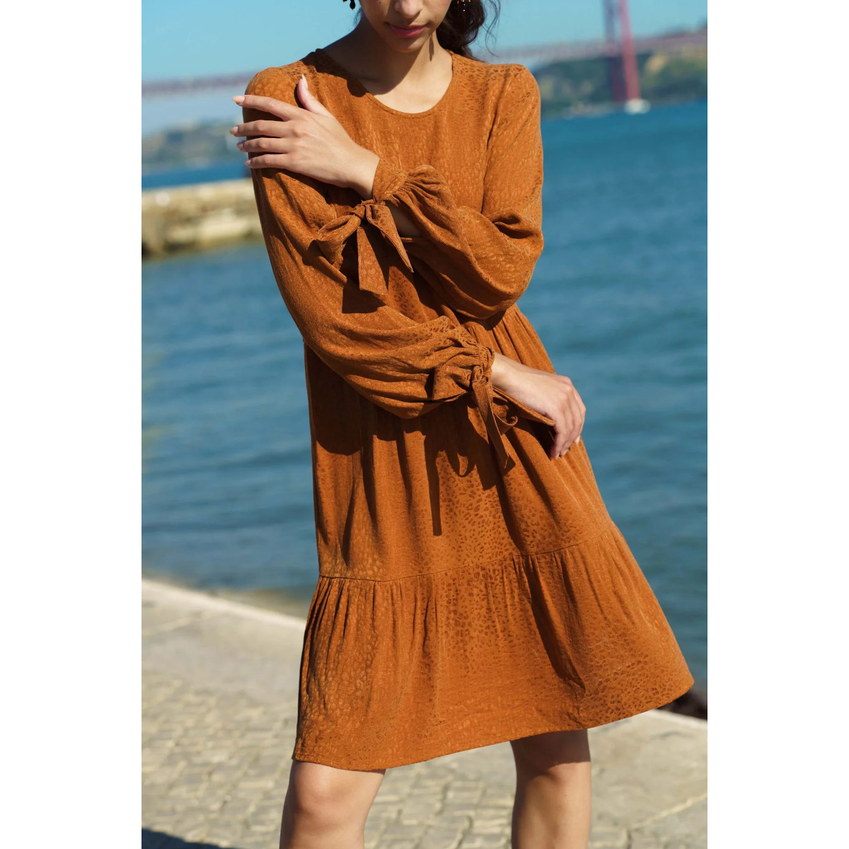 Alternative view of NAKOA Hailey kerrosmekko, Golden Leo