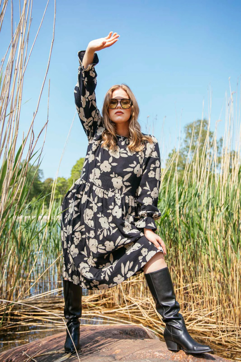 KAIKO FLOUNCE DRESS mekko, Windflower