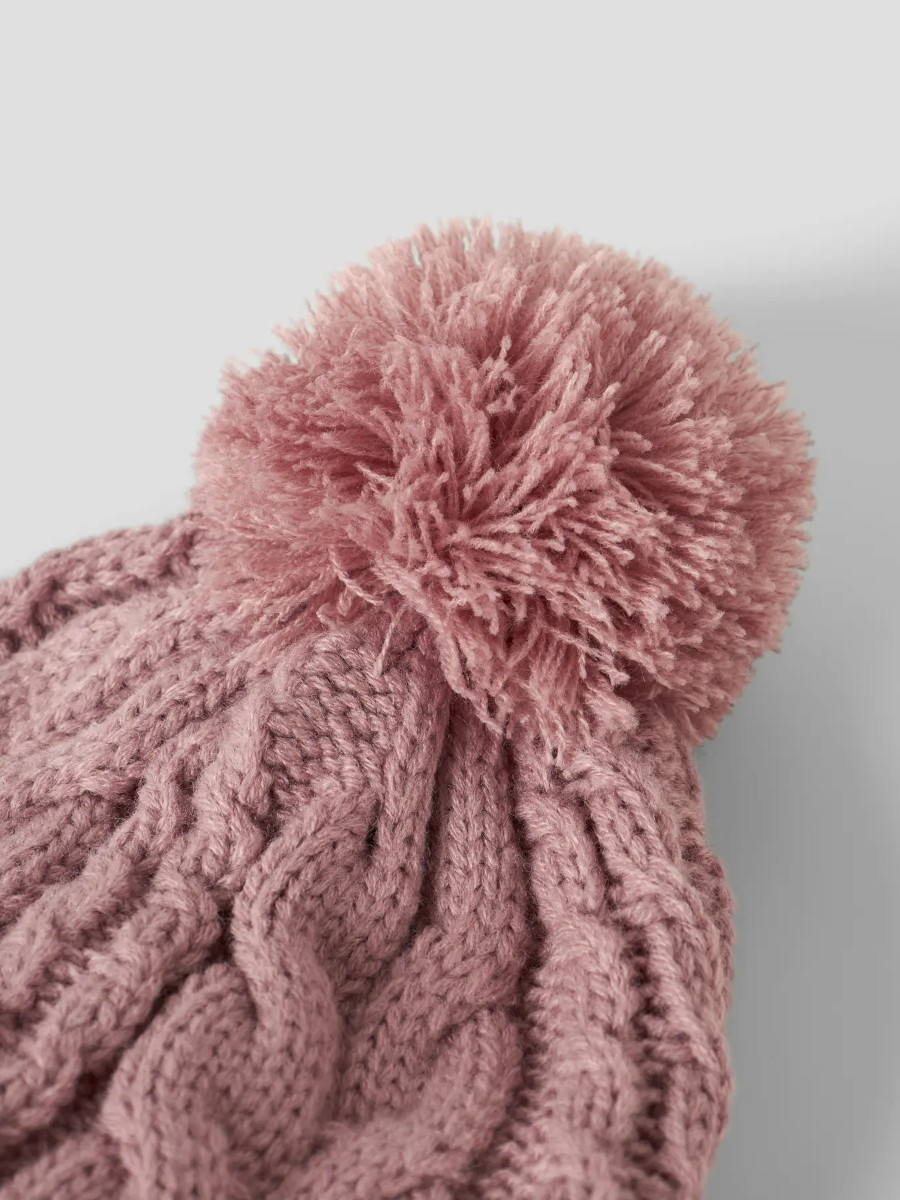 NAME IT NMFMILO neulepipo, Woodrose