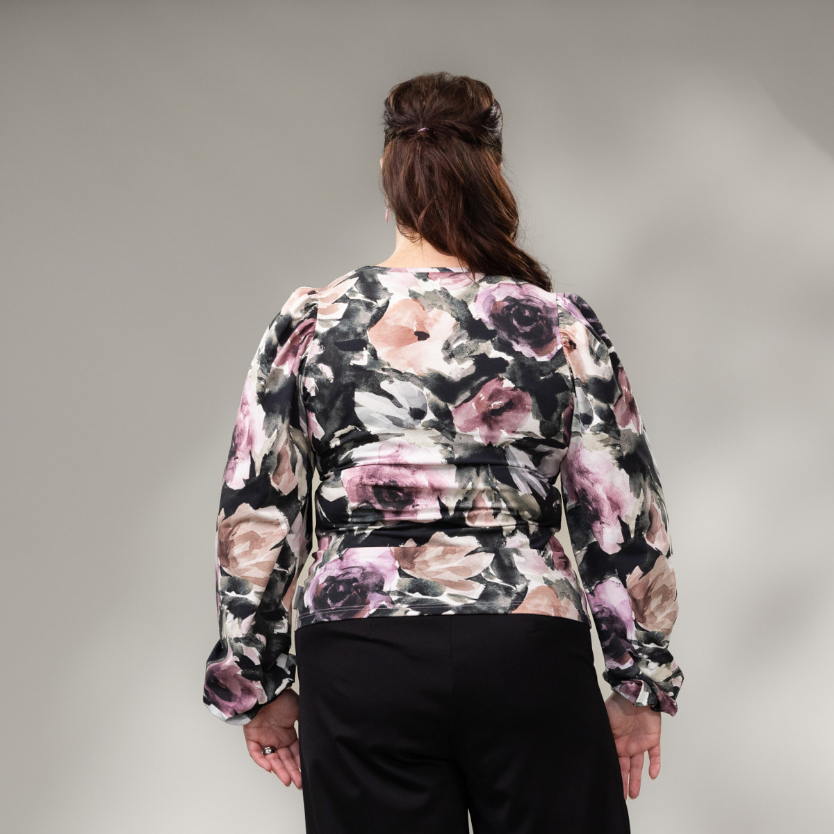 VERSONPUOTI FRIDApaita NOCTURNE