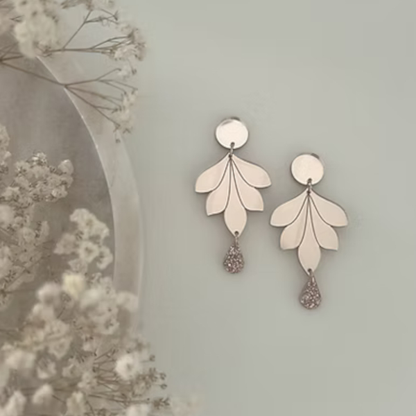 KOSKEMATON RUSKA MAX peiliakryyli korvakorut, Ruusukulta