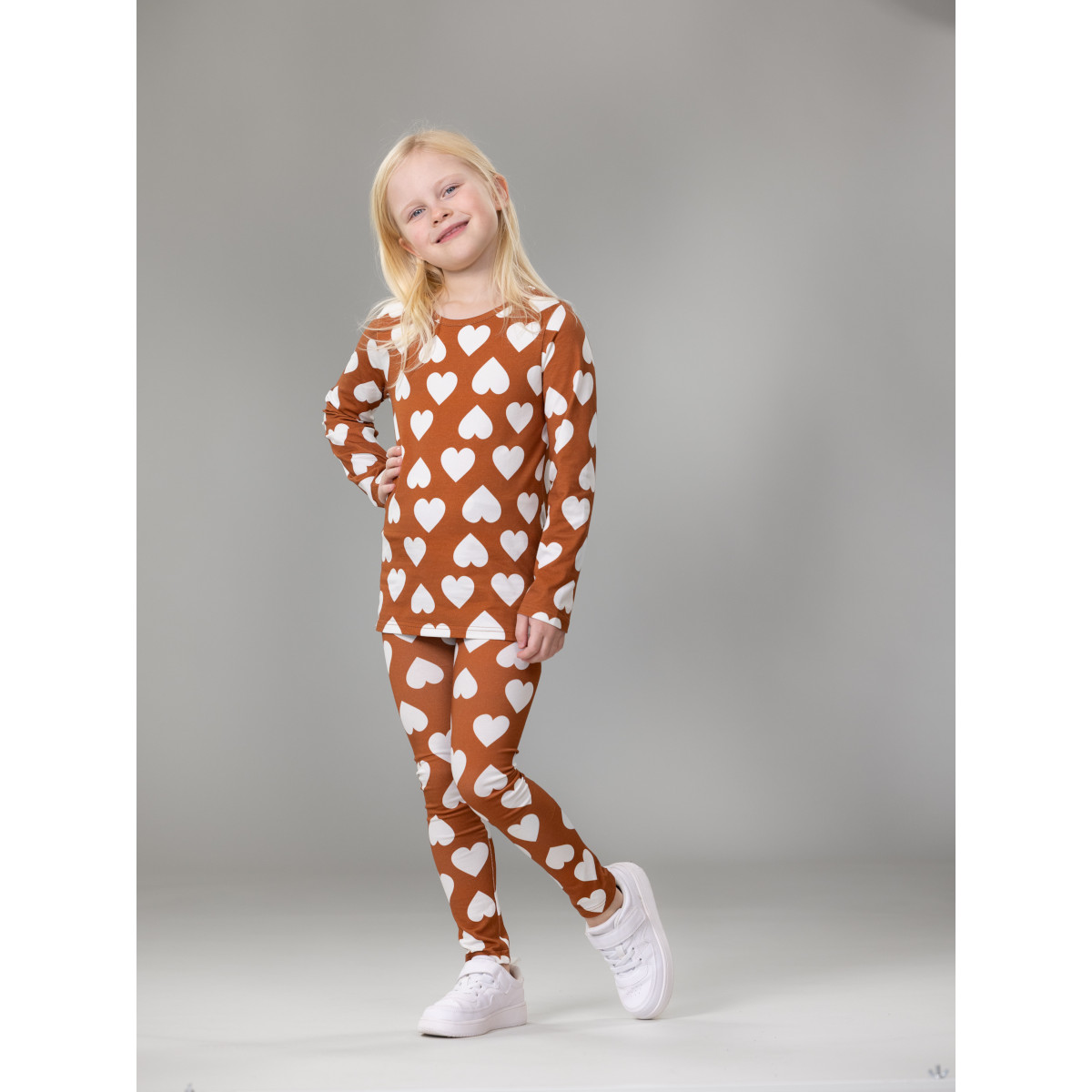 VERSONPUOTI MUKAVAleggarit Rakkautta On