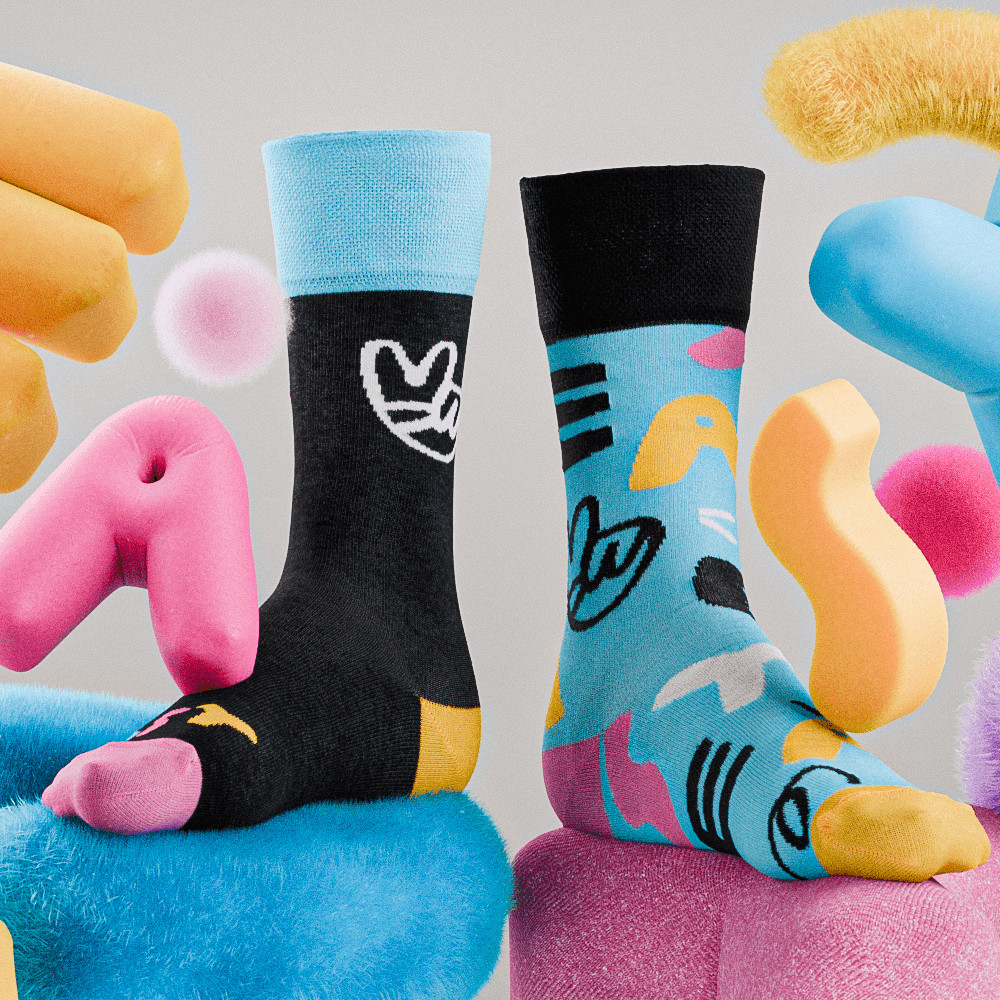 MANY MORININGS aikuisten ERIPARISUKAT, Easy Peacy