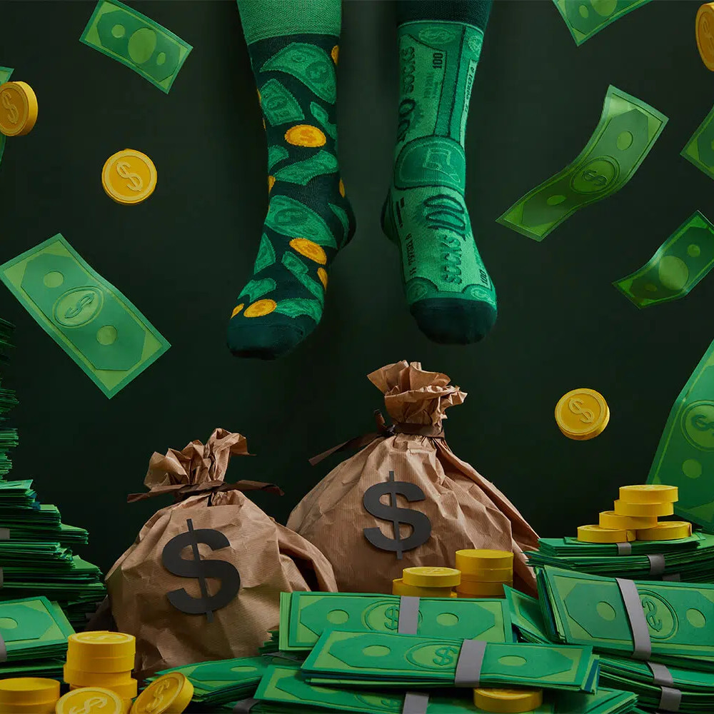 MANY MORININGS aikuisten ERIPARISUKAT, The Dollar