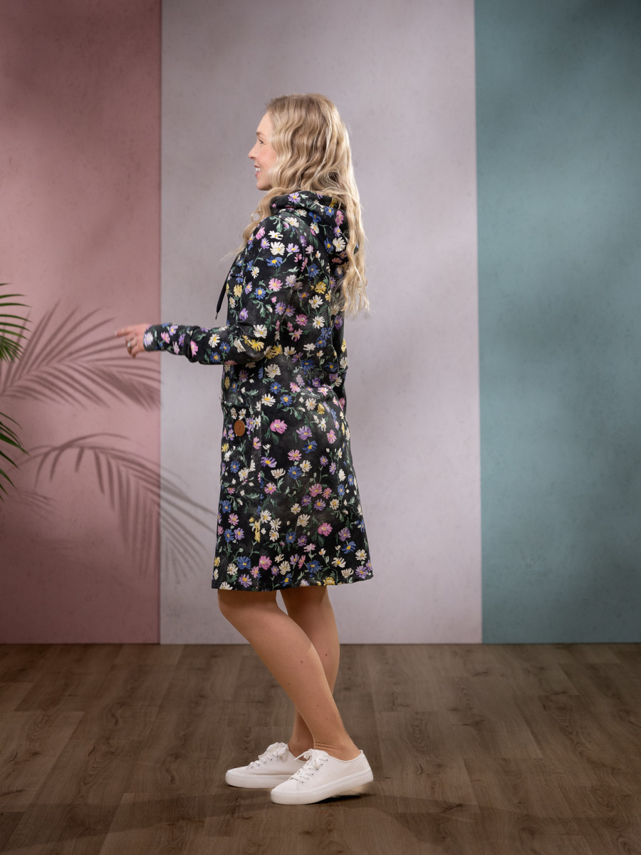 Alternative view of VERSONPUOTI SENNAtakki KAHVILASSA