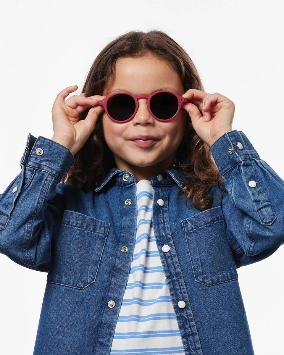 Alternative view of IZIPIZI KIDS 5-7 #d aurinkolasit, Cranberry