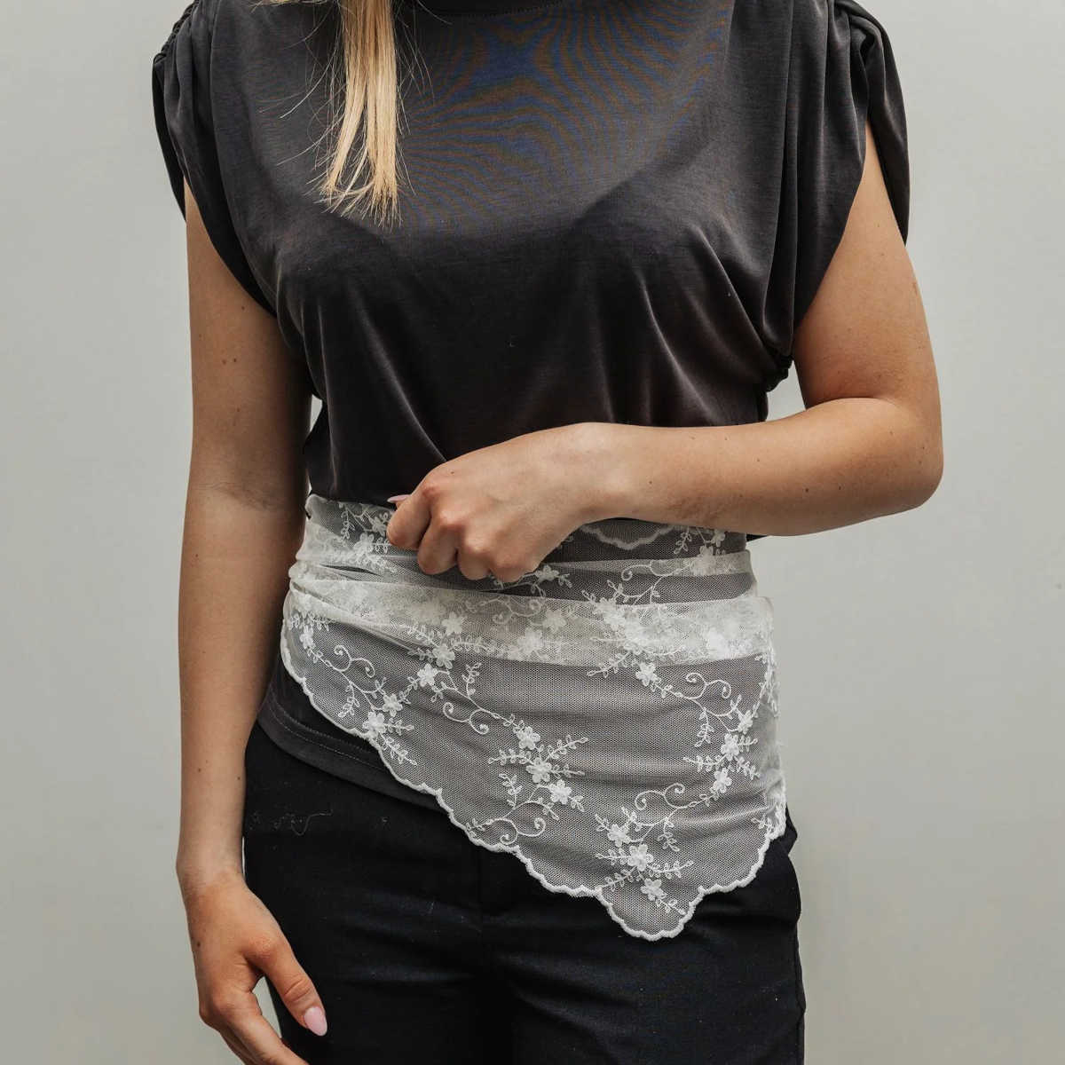 BOW19 Lace Scarf pitsihuivi, Offwhite